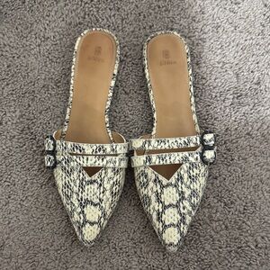 Bill Blass Chic Snake Print Mules